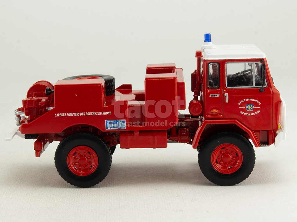 4251 Unic 75 PC 4x4 Citerne Feux de Forêts