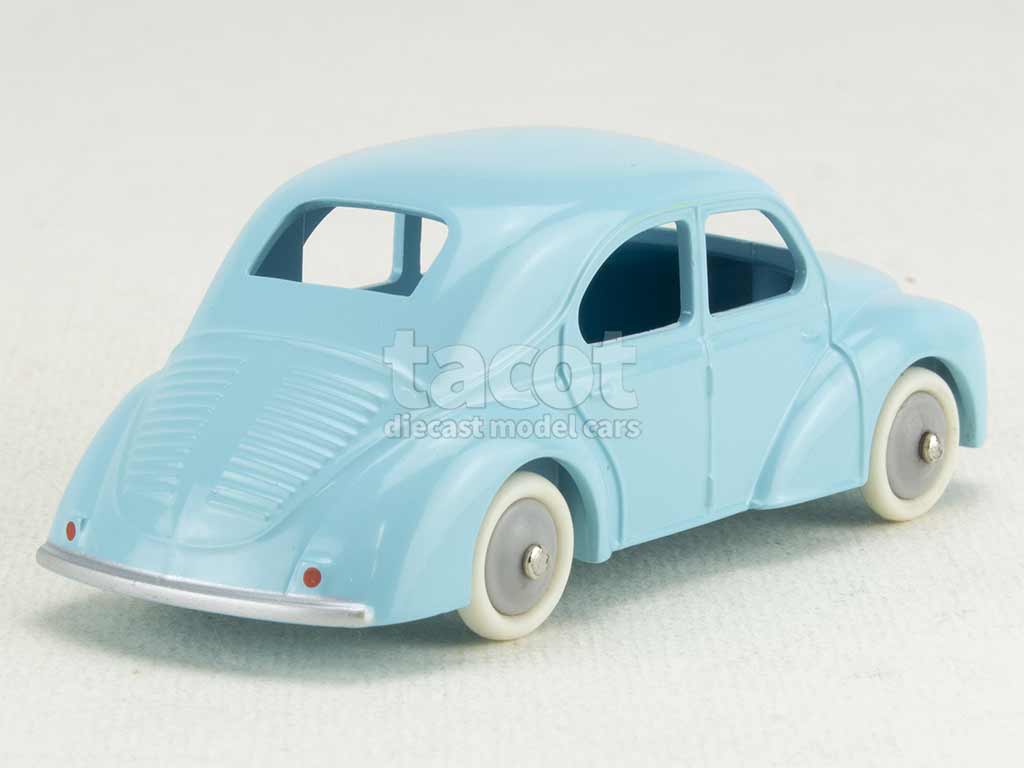 4497 Renault 4CV