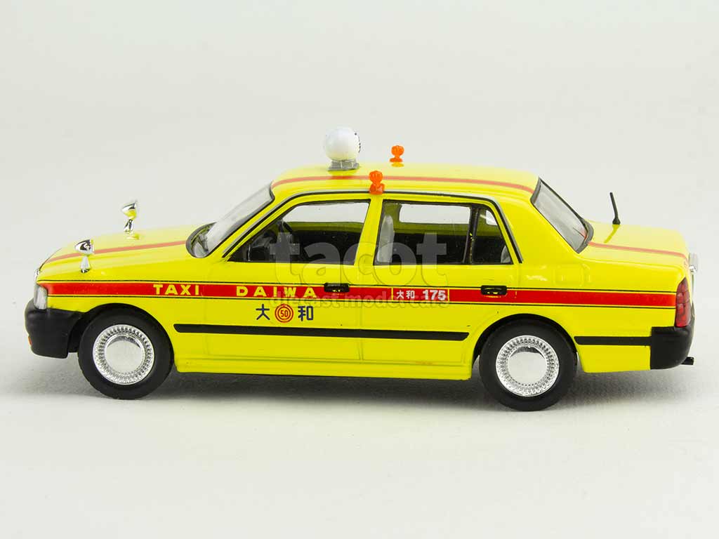 4999 Toyota Crown Taxi Tokyo 1998