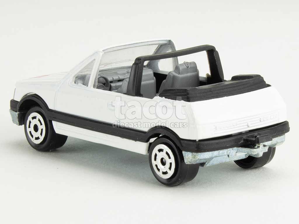 5021 Peugeot 205 CTi RMC
