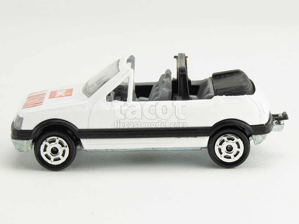 5021 Peugeot 205 CTi RMC