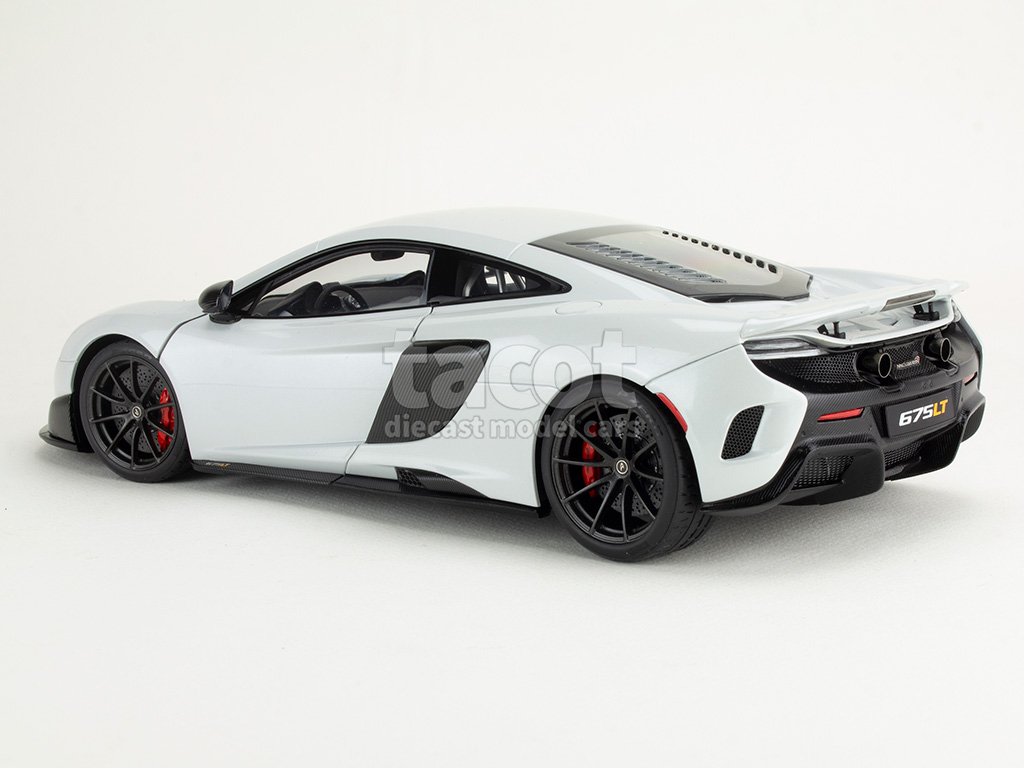 5083 McLaren 675 LT