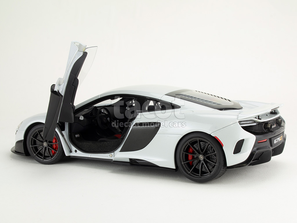 5083 McLaren 675 LT