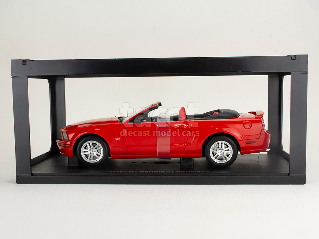 5093 Ford Mustang GT Cabriolet 2006