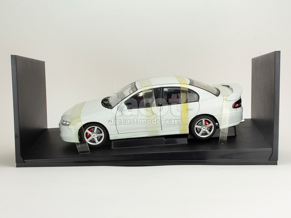 5097 Holden HSV VT2 Clubsport R8