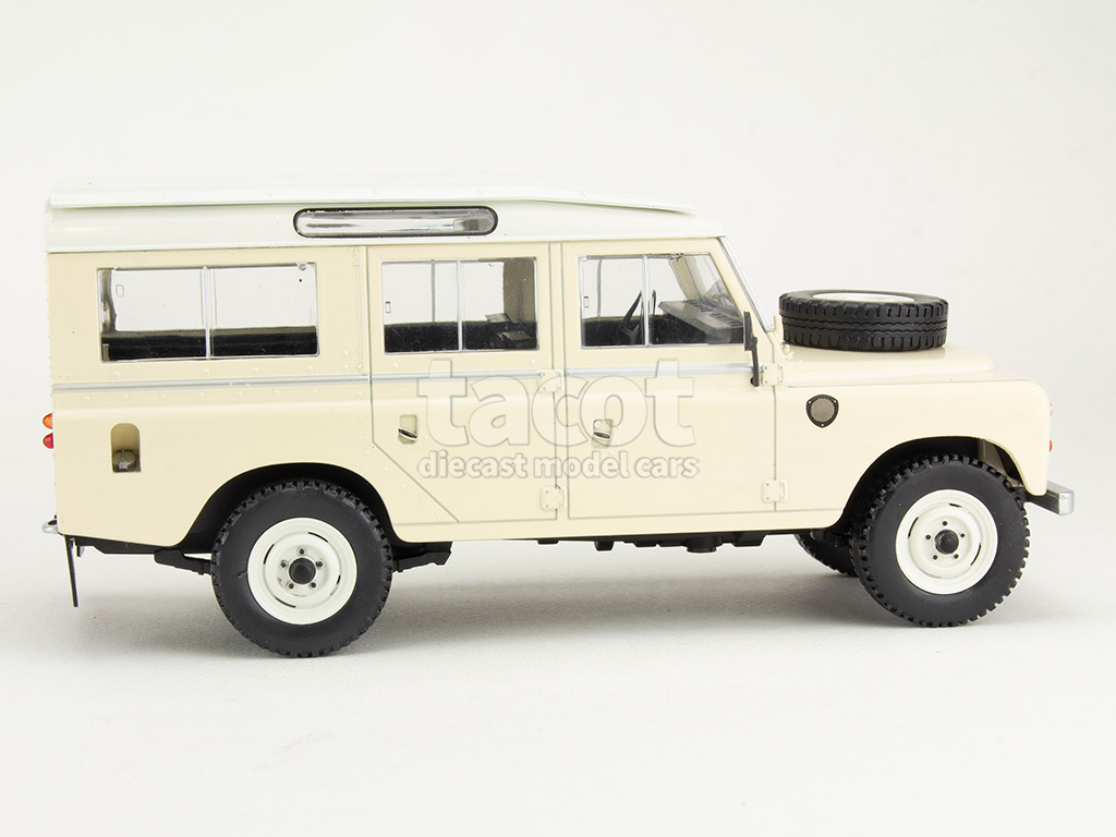 5275 Land Rover 109 MKIII 1980