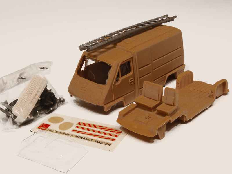 RENAULT MASTER 3 pompiers 1/43 EUR 17,45 - FR