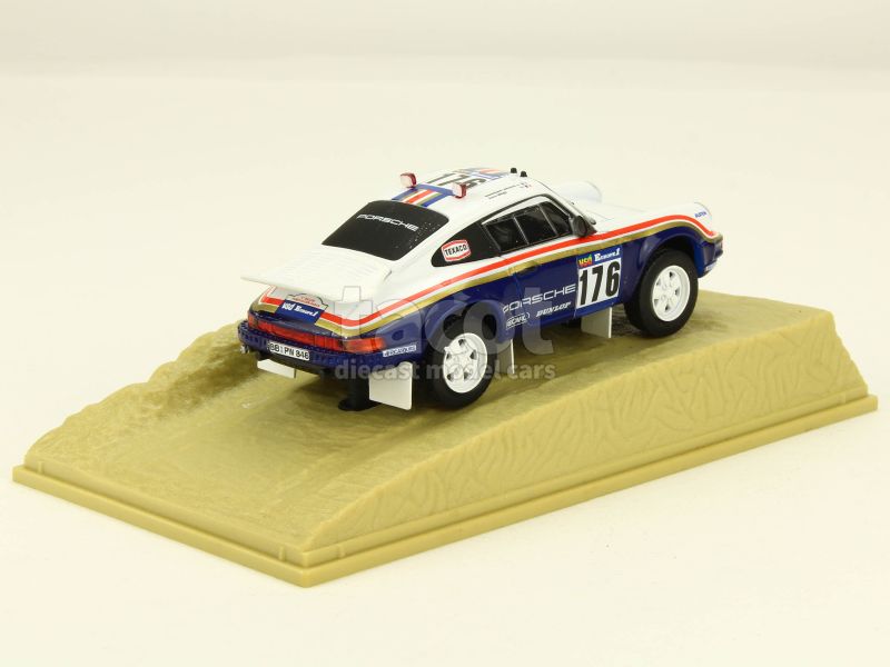6735 Porsche 911 Dakar 1984