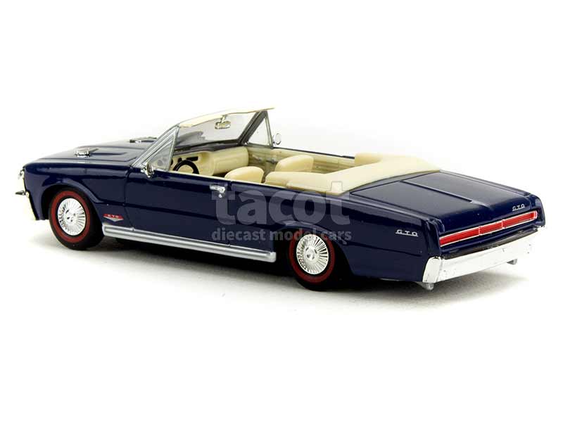7232 Pontiac GTO Cabriolet