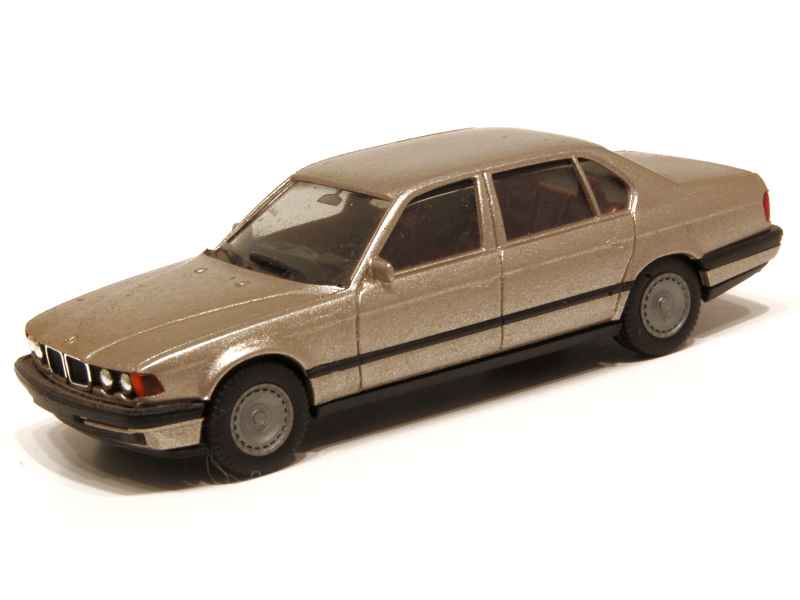 7245 BMW 750iL/ E32 1987