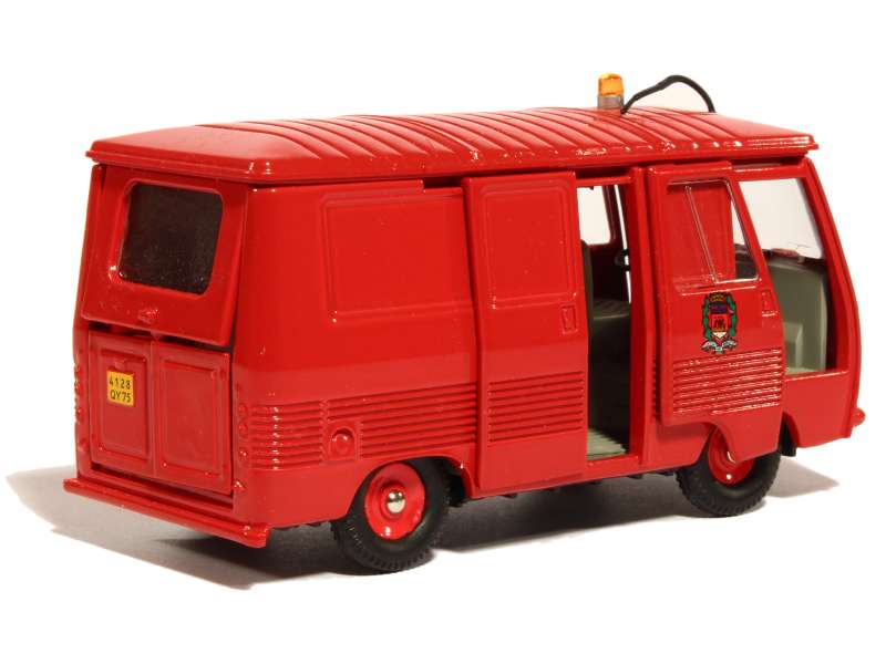 7504 Peugeot J7 Pompiers 1972