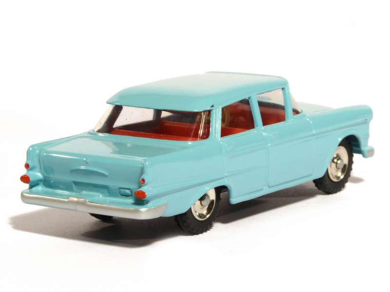 Dinky Toys Atlas, Opel Kapitan, bleu clair, référence 177, neuve