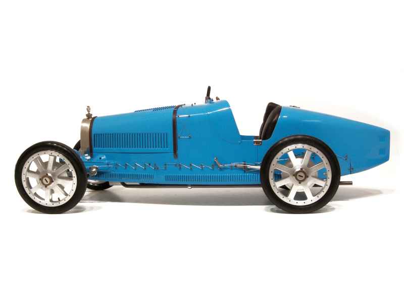 Rare maquette 1:8 de voiture Bugatti type 55 produite en…