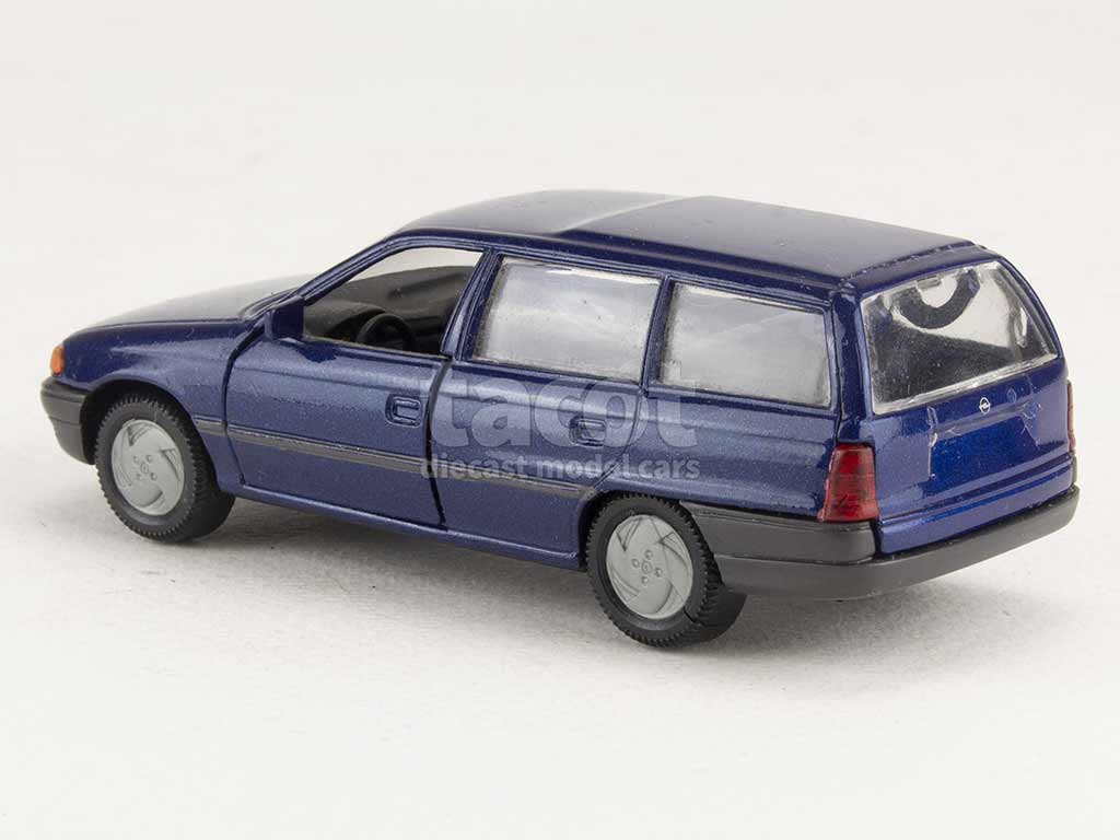 8871 Opel Astra F Break 1992