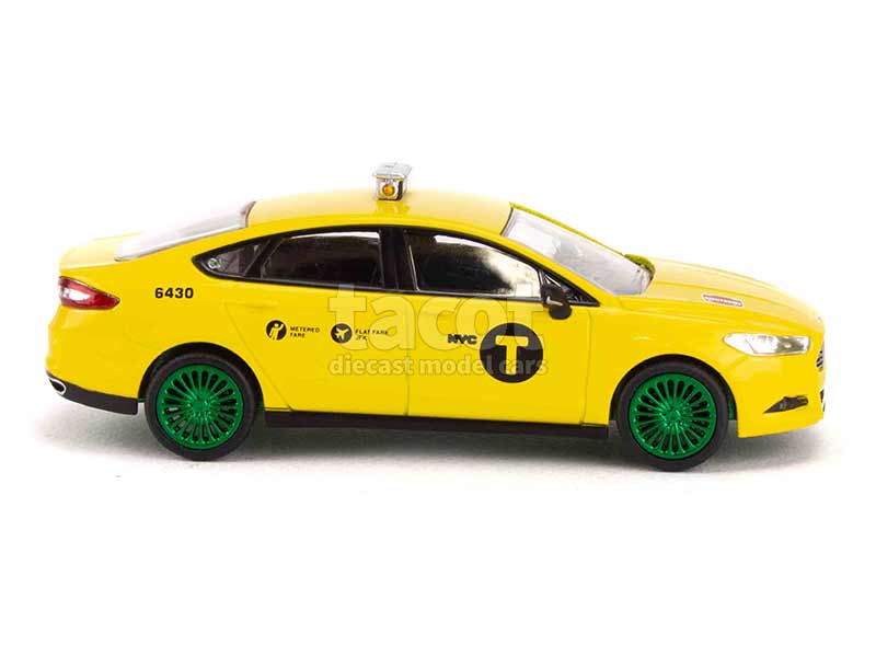 グリーンライト　2013 フォード　フュージョン タクシー 2013 Ford Fusion 