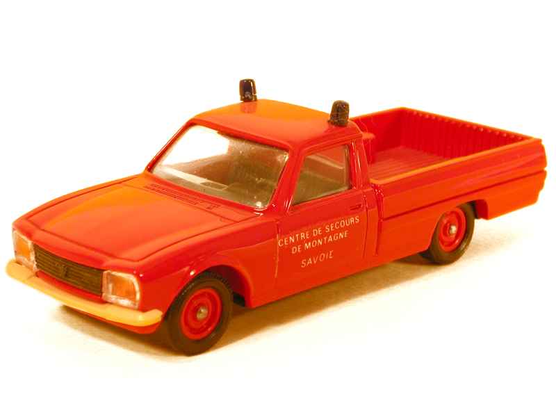 Peugeot 504 pick up Dangel 4x4 rouge 1985 1/18 Otto OT436 - Collection