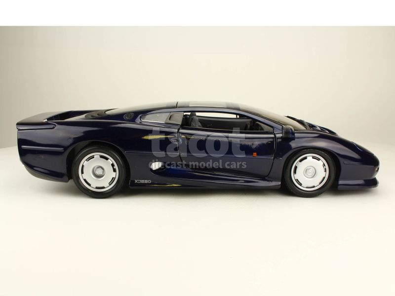 Maisto jaguar sale xj220