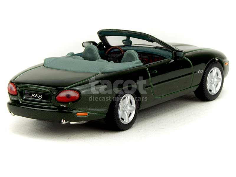 10500 Jaguar XK8 Cabriolet 1996