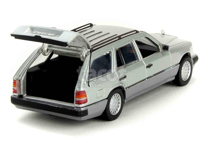 11347 Mercedes 300 TD Break 1991