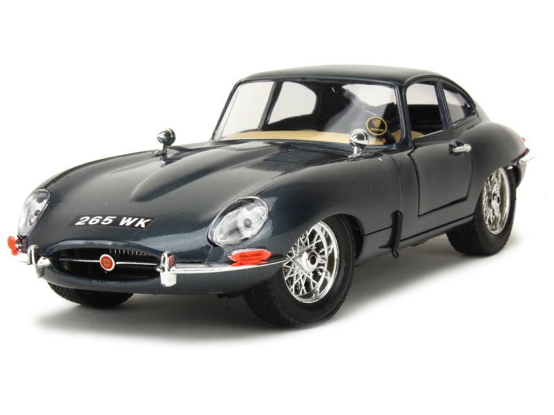 Jaguar Type E Coupé 1961 Bleu Clair 1/18 Burago - Miniature Métal (sans Boîte)