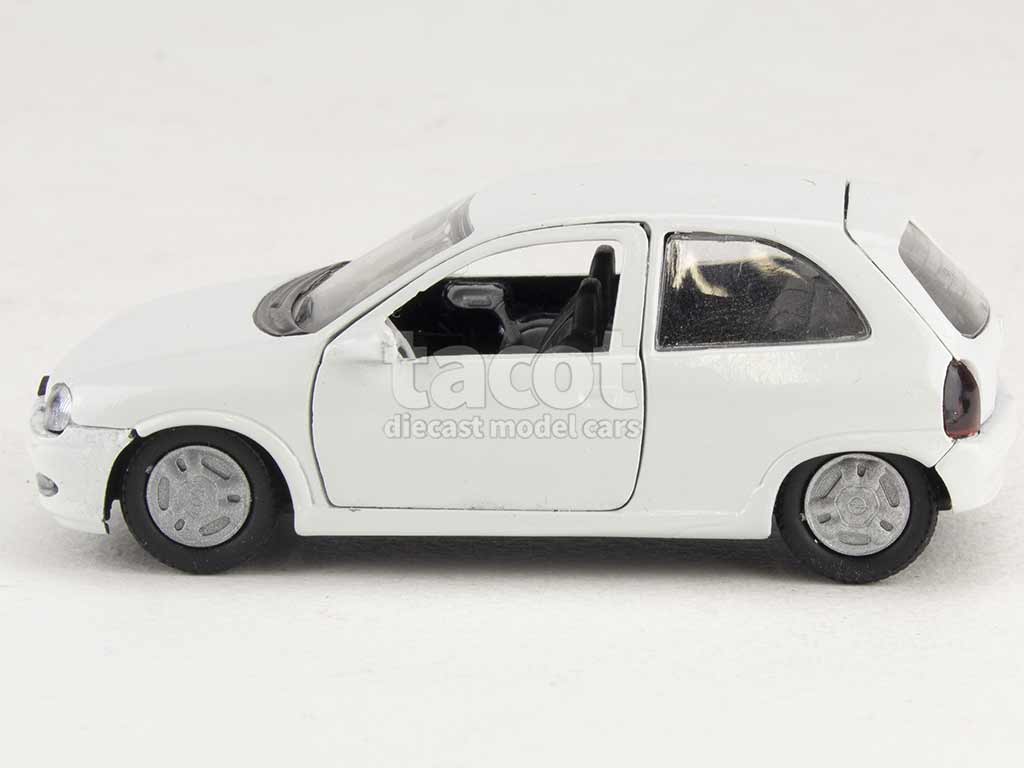 12680 Opel Corsa B GSI 1993