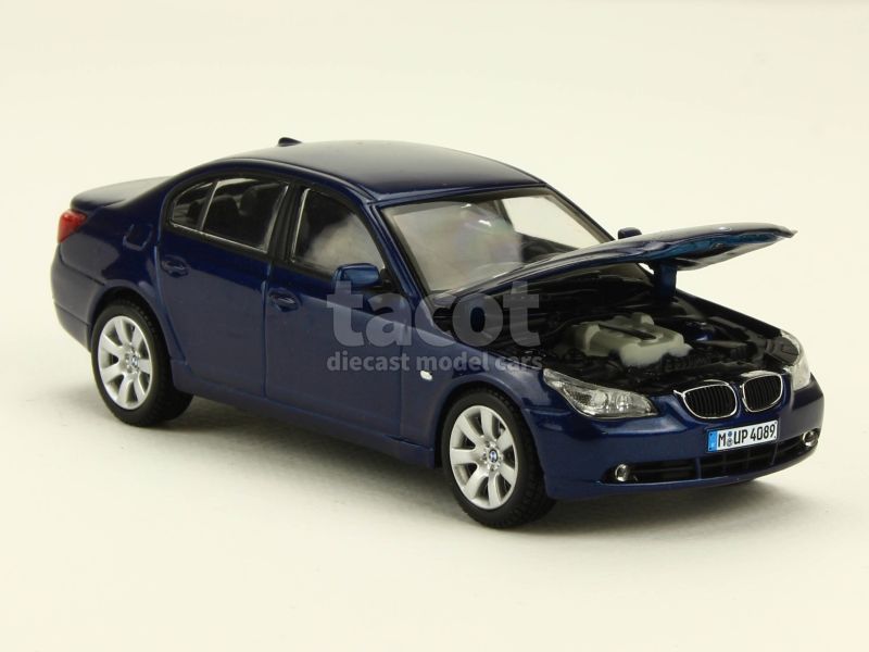 13184 BMW 545i/ E60 2003