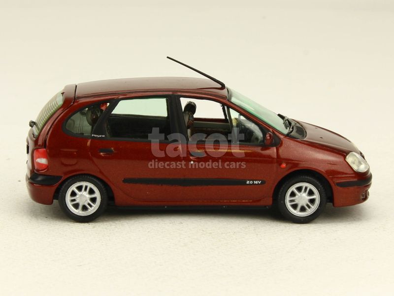 Miniature 1/43° RENAULT Scénic à vendre