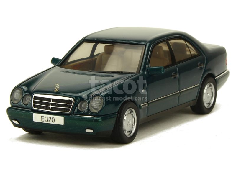 13305 Mercedes E 320 Elegance/ W210 1995