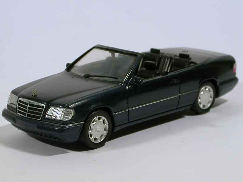 13530 Mercedes E 320 Cabriolet/ W124 1993