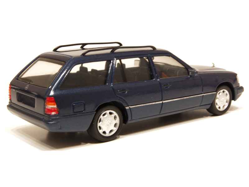 14710 Mercedes E 320 T Break/ S124 1993
