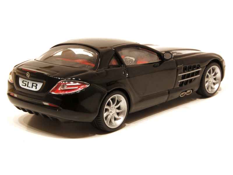 15578 Mercedes SLR Mc Laren 2004