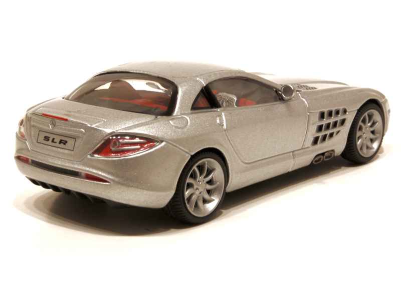 15579 Mercedes SLR Mc Laren 2004