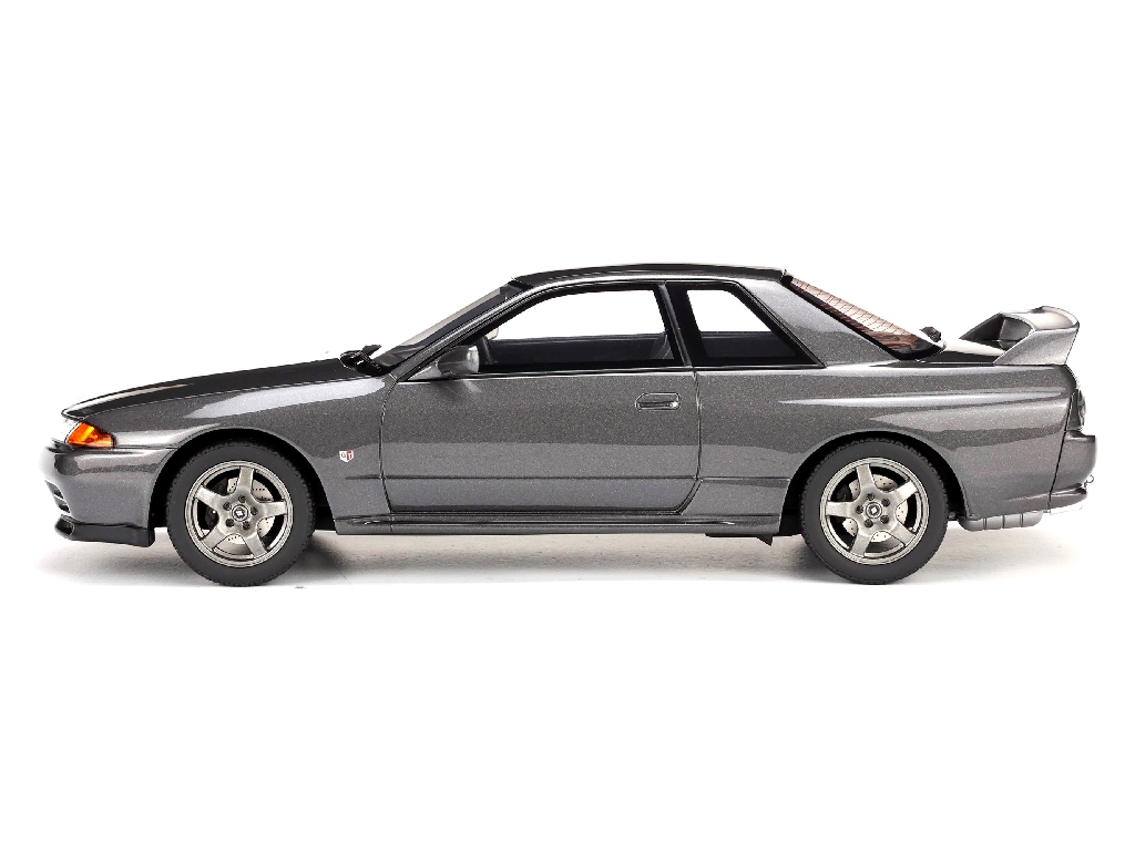100015 Nissan Skyline GT-R R32 1993