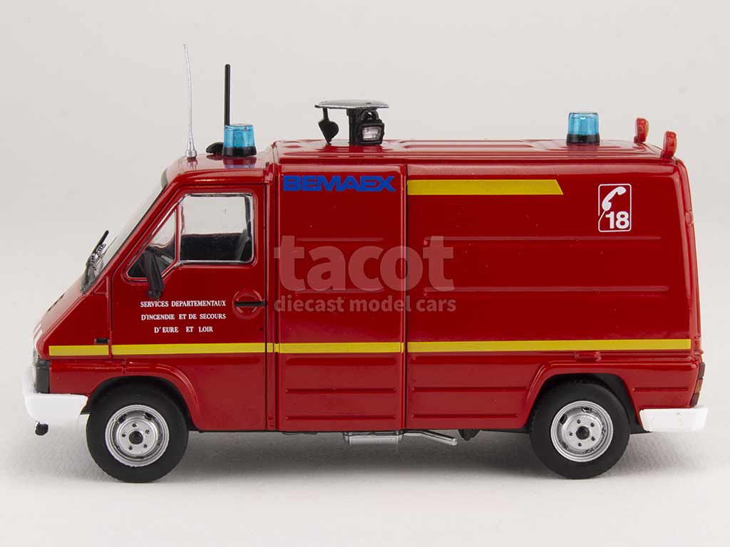 100036 Renault Master T30 Phase II VSR Bemaex Pompiers