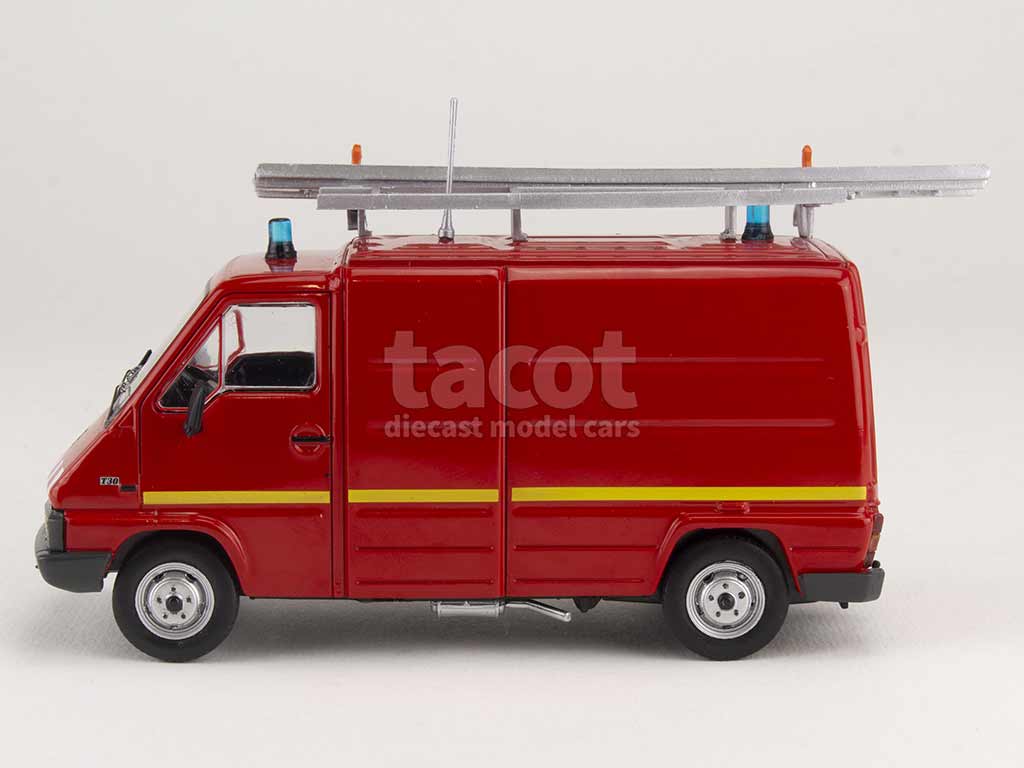 100038 Renault Master T30 VTU Pompiers