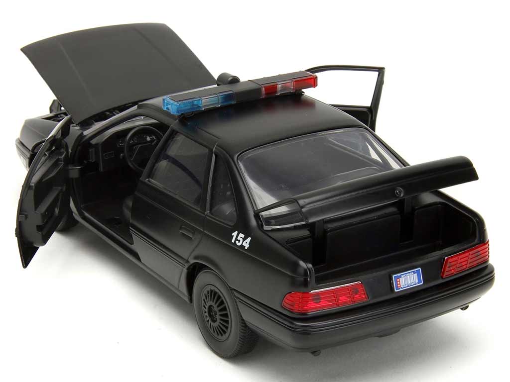 100044 Ford Taurus Police Detroit 1986