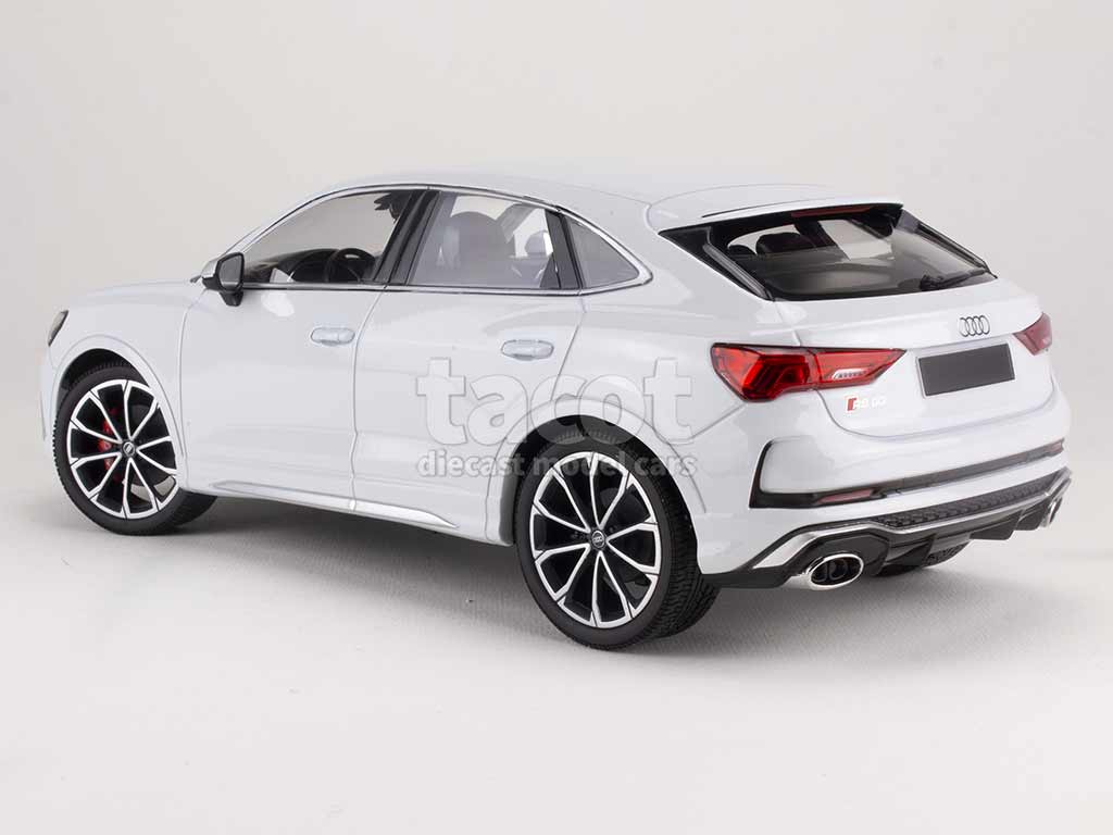 100138 Audi RS Q3 Sportback 2019