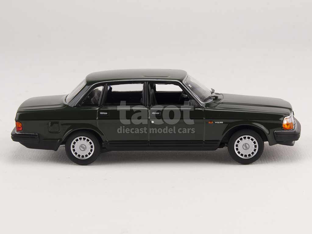 100147 Volvo 240 GL 1986