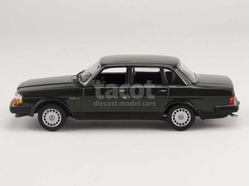 100147 Volvo 240 GL 1986