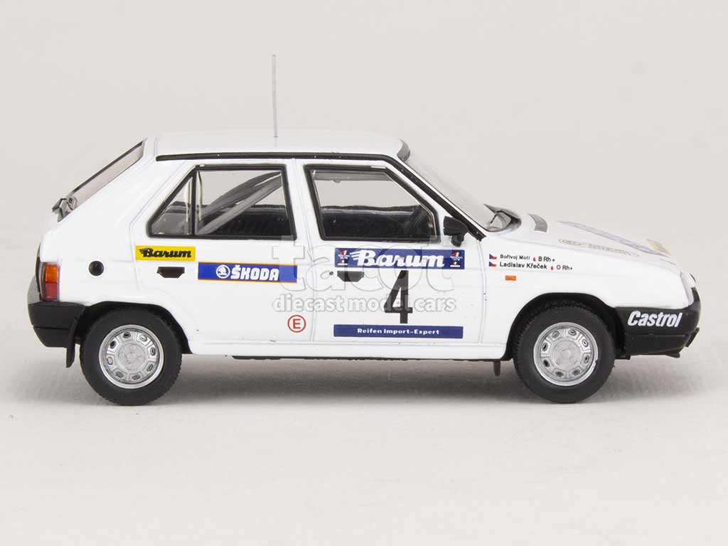 100221 Skoda 136L Favorit Valasska Zima Rally 1989
