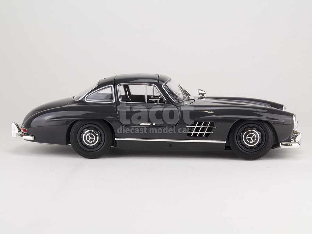 100241 Mercedes 300 SL/ W198 Coupé 1955