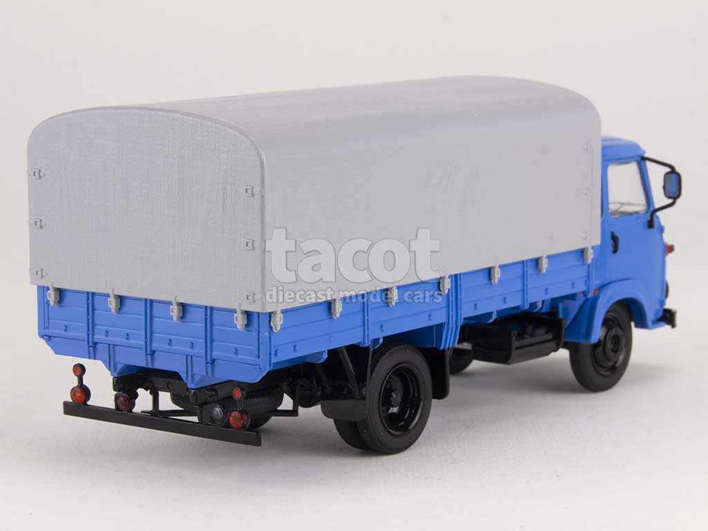 100313 Avia A31N Bâché