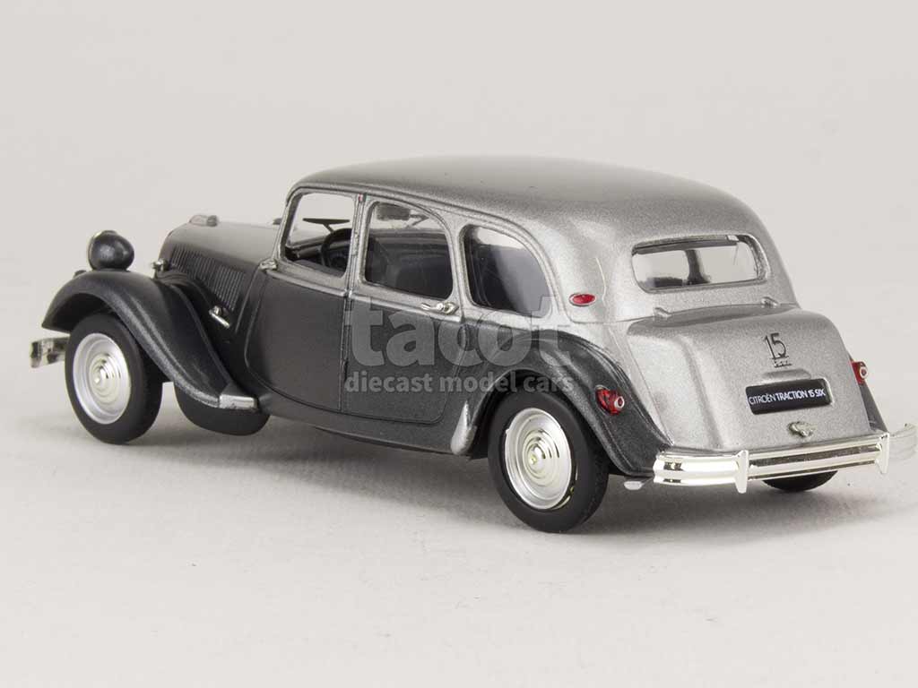 100330 Citroën Traction 15 Six Familiale 1954