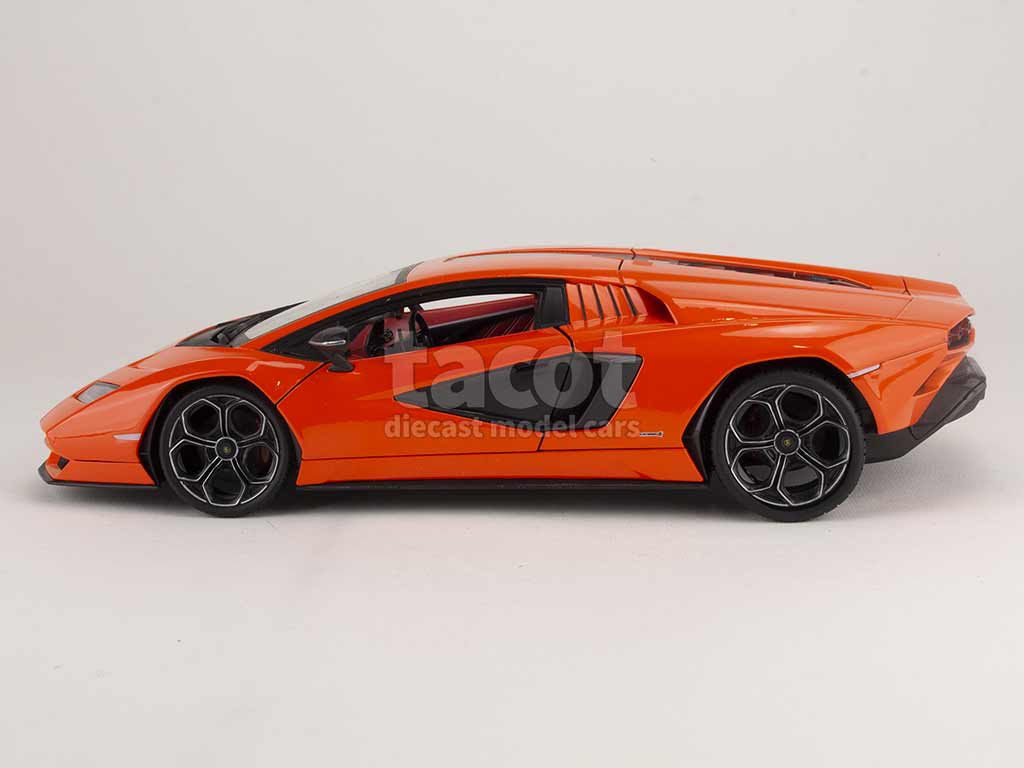 100422 Lamborghini Countach LPI 800-4 2021