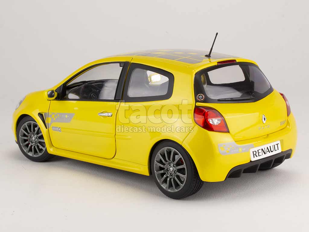 100454 Renault Clio III RS F1 Team 2007