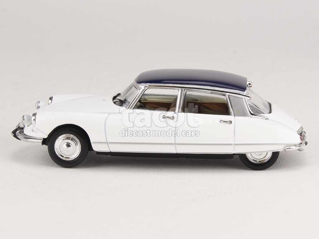 100496 Citroën DS21 Pallas 1967
