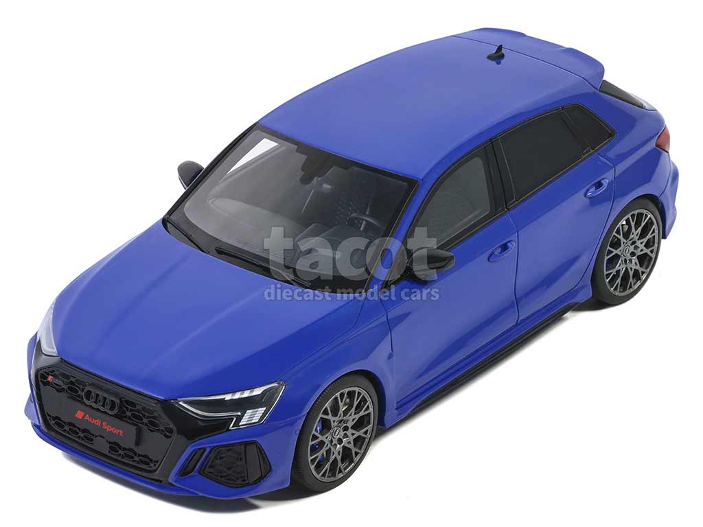 100560 Audi New RS3 Sportback Performance Edition 2022