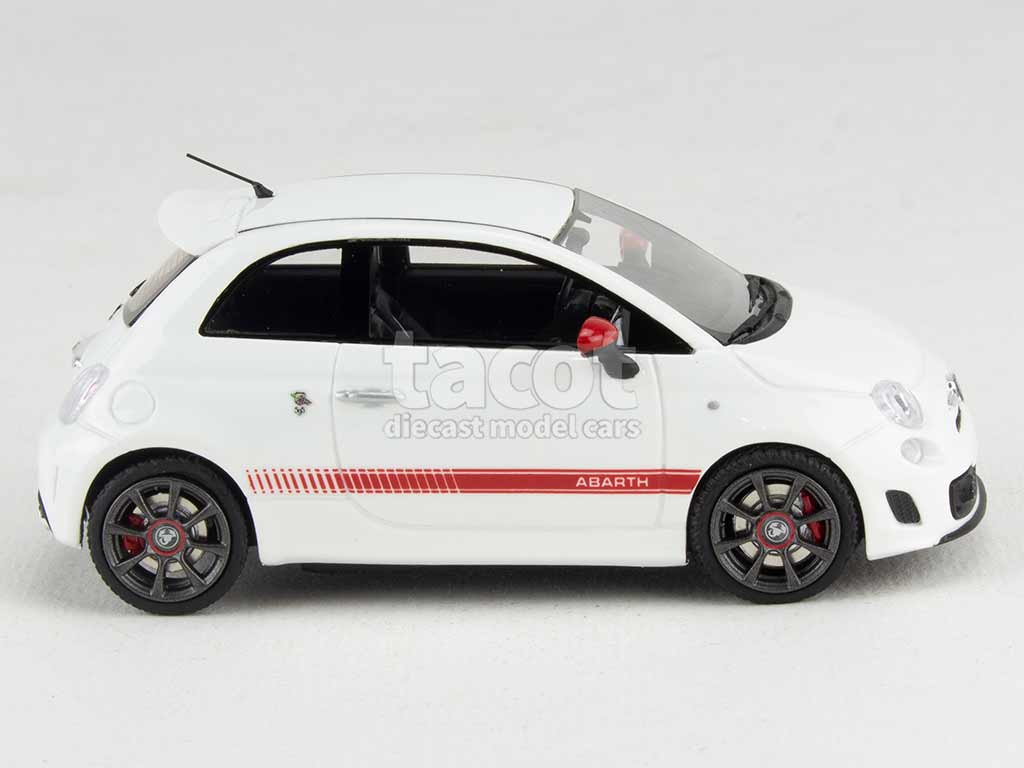 100663 Abarth 595 2016