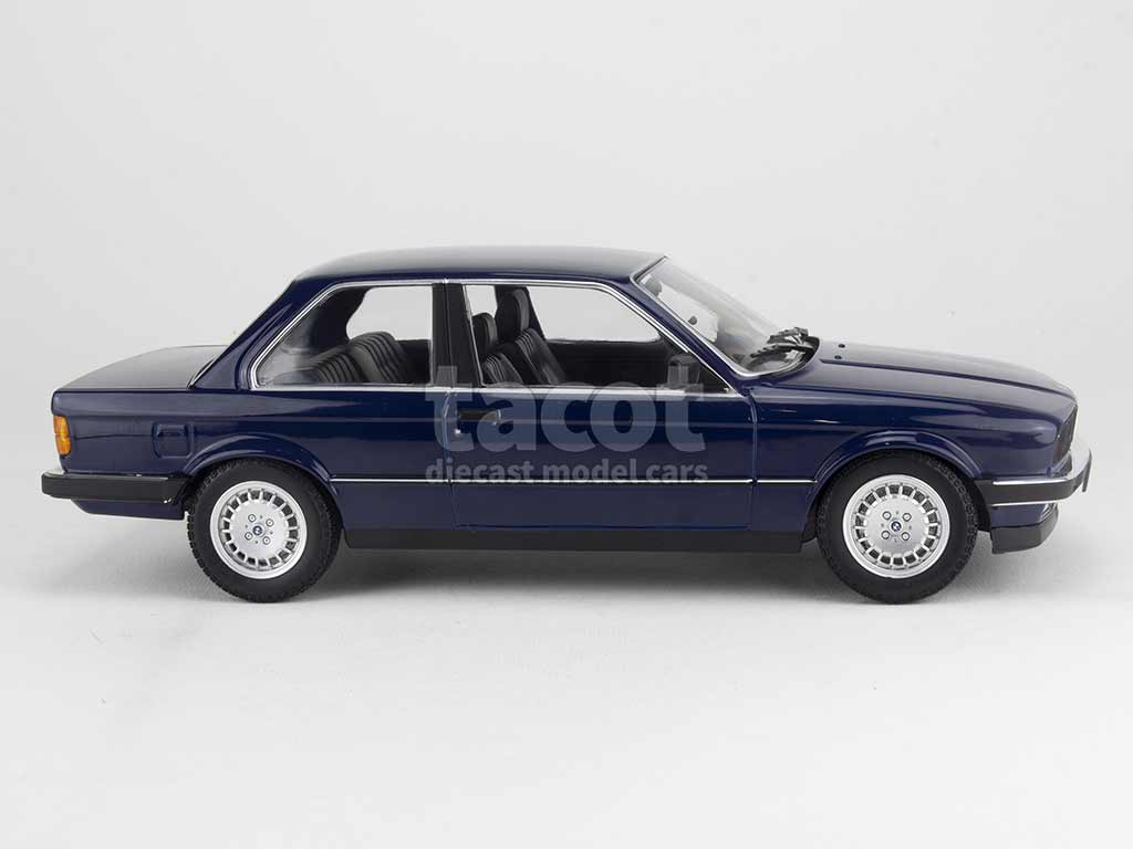 100690 BMW 323i/ E30 1982