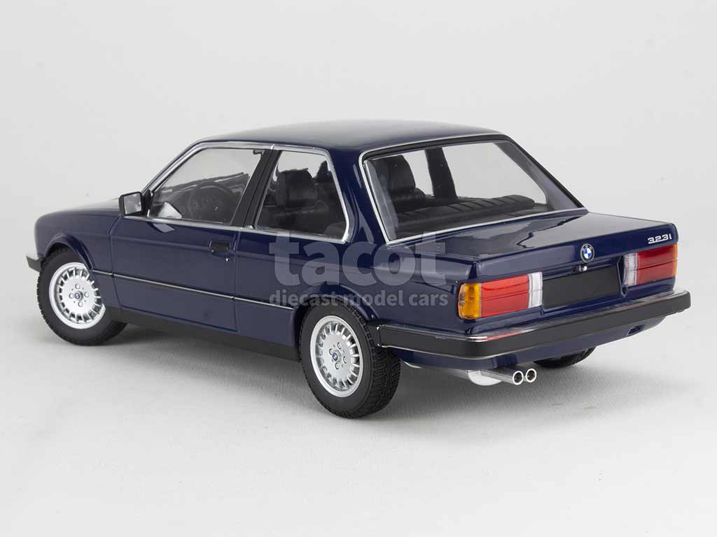 100690 BMW 323i/ E30 1982